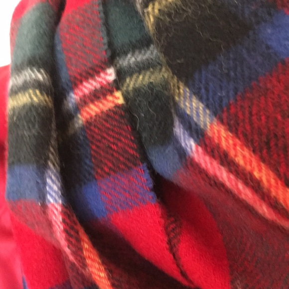 Burberry scarf ♥️💚🖤💙 $ firm solid - Picture 4 of 15